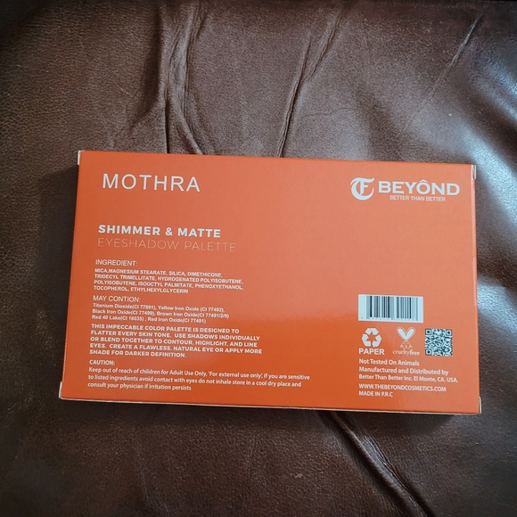 Beyond Mothra 18 Colors Shimmer & Matte Highly Pigment  Eyeshadow Palette - Picture 6 of 6
